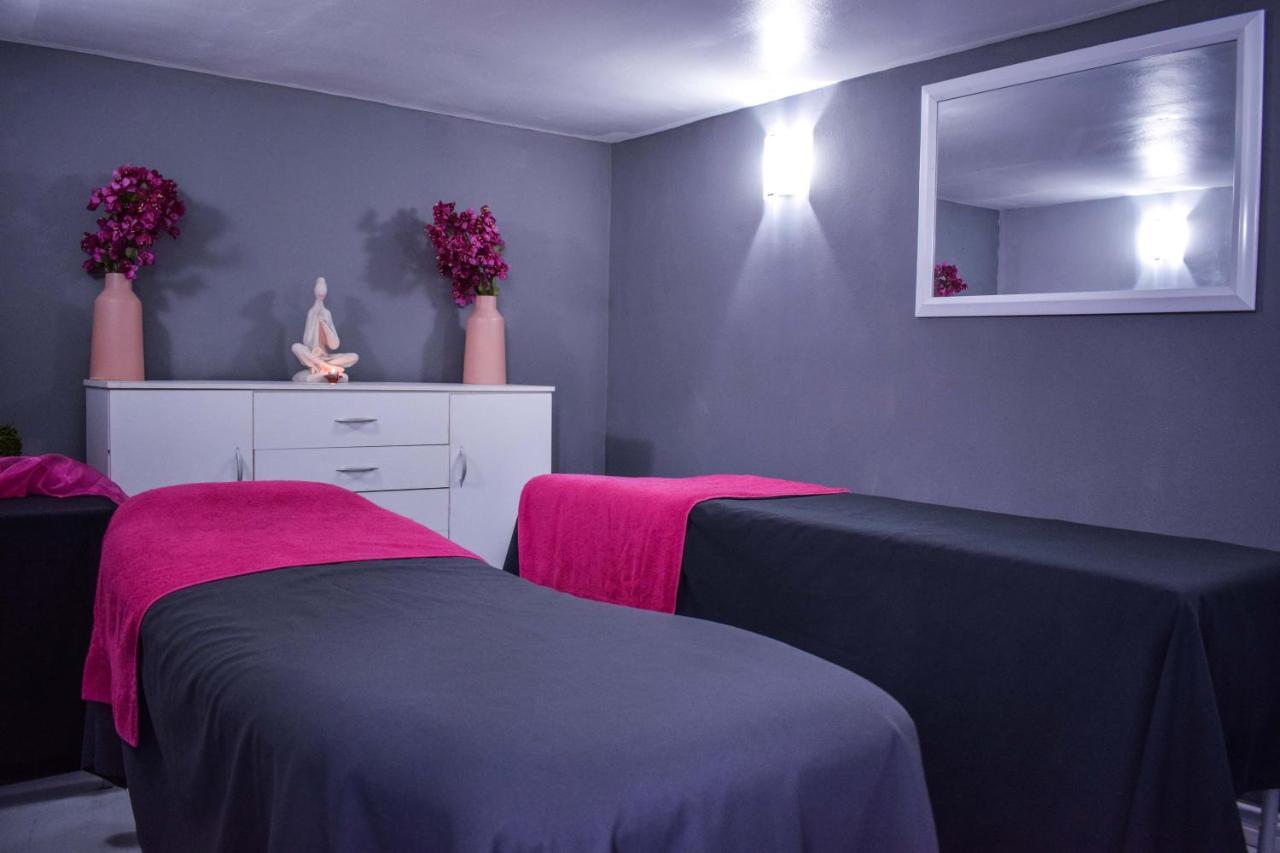 Santorini Guesthouse อมันซิมโทที ภายนอก รูปภาพ