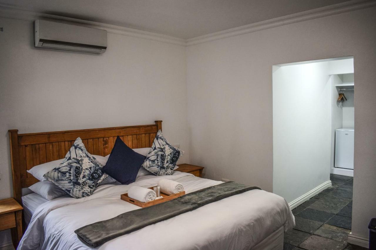 Santorini Guesthouse อมันซิมโทที ภายนอก รูปภาพ